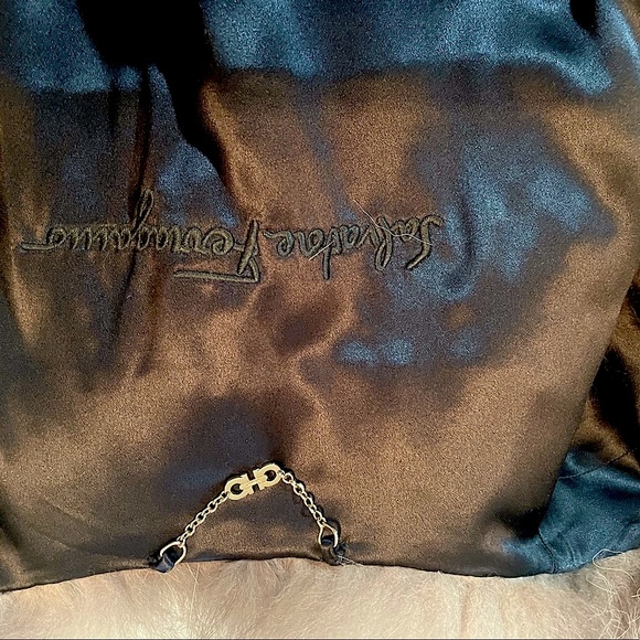 Salvatore Ferragamo y REAL FUR, DYED FOX FUR size M Italian 42 . - Picture 12 of 15